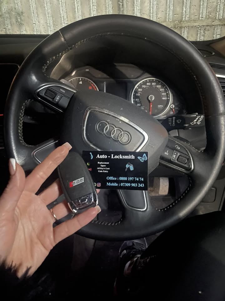 female auto locksmith